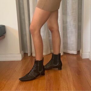 TOD’s chic leather ankle boots